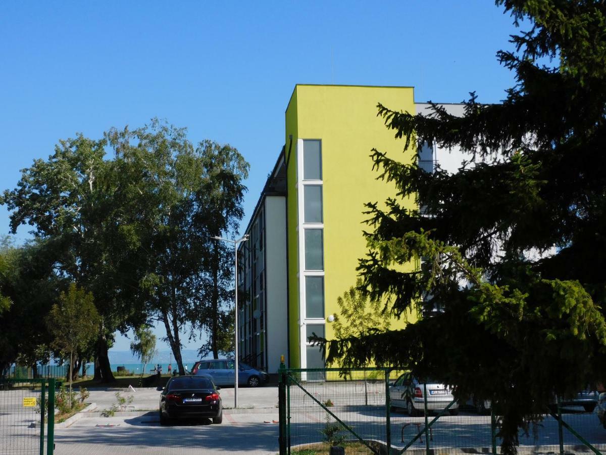 K&K Apartment Siófok Eksteriør billede